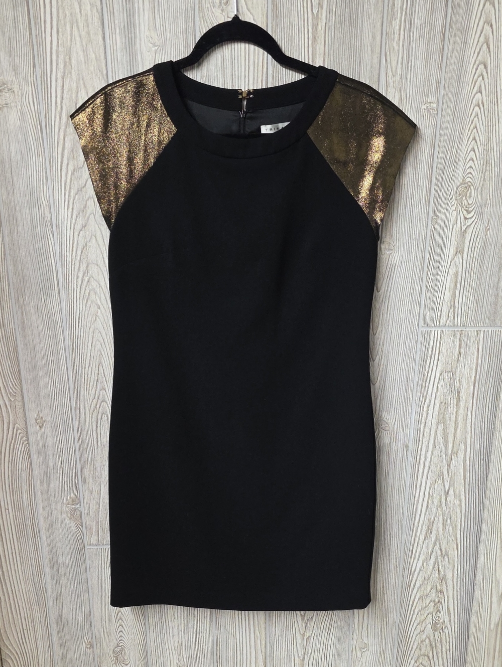 Trina Turk Black Comrie Crepe Shift Dress Metallic Gold Lamb Leather Cap Sleeve